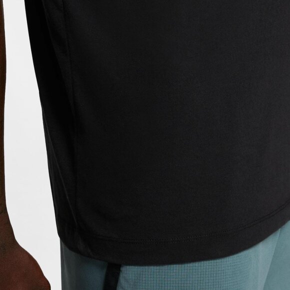 Nike - Dri-FIT Mens Training T-Shirt - Picture 6 of 9
